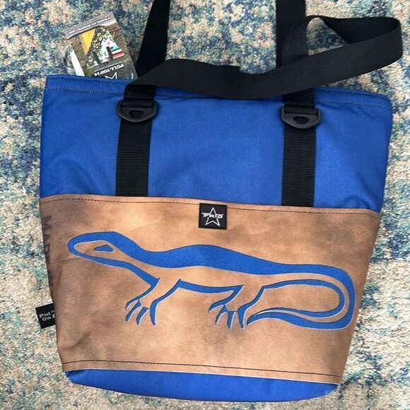 NWT Frio 360 Cooler With A Removable Bluetooth Speaker - Picture 4 of 9